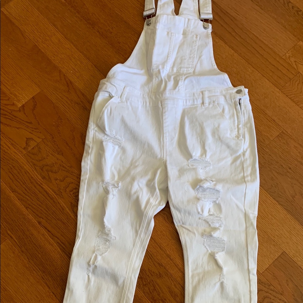 Brand new New York & Co Destroyed Overalls